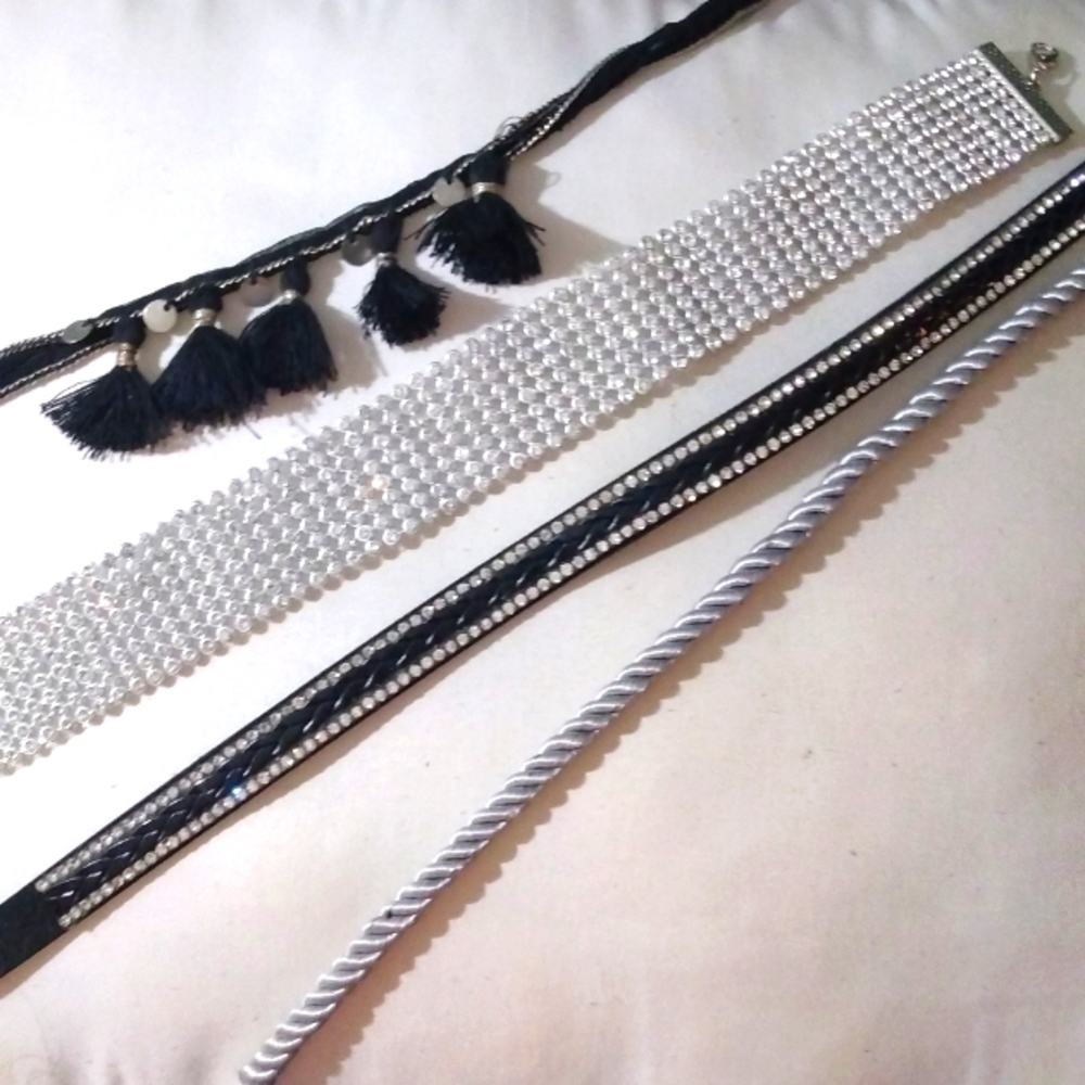 Set of 4 Choker Style necklace